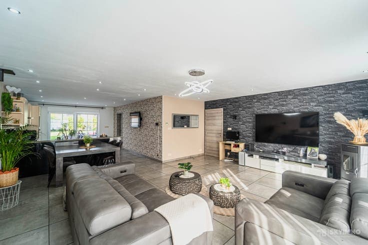 PERMIS POUR IMMEUBLE AVEC 4 APPARTEMENTS A FLEMALLE - PEB C