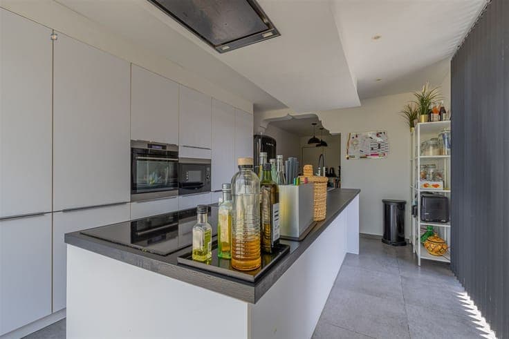 Cozy semi-detached home with 3 bedrooms in child-friendly ne