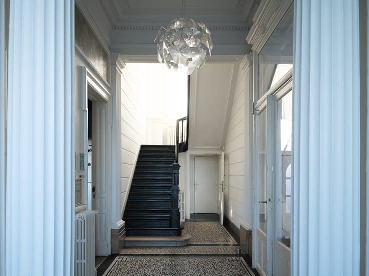 Neoclassicistisch herenhuis (438 m²) met een zuidwest ger...