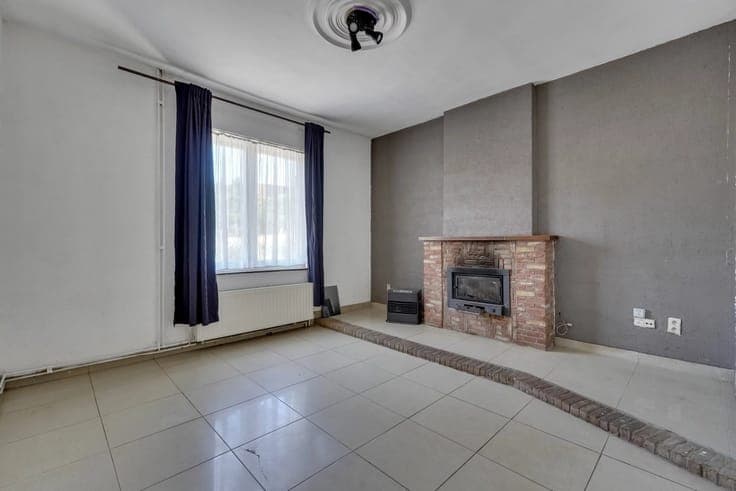 Sale - House Gingelom - 225,000 €