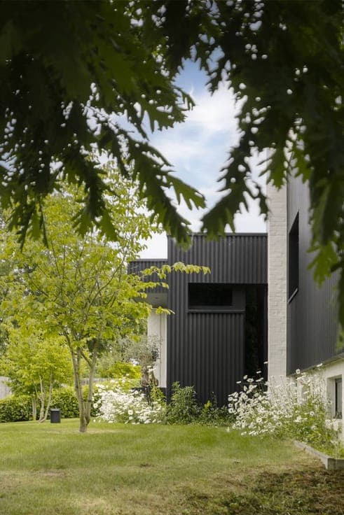 Ready to move in villa in the Rodenburg district in Marke