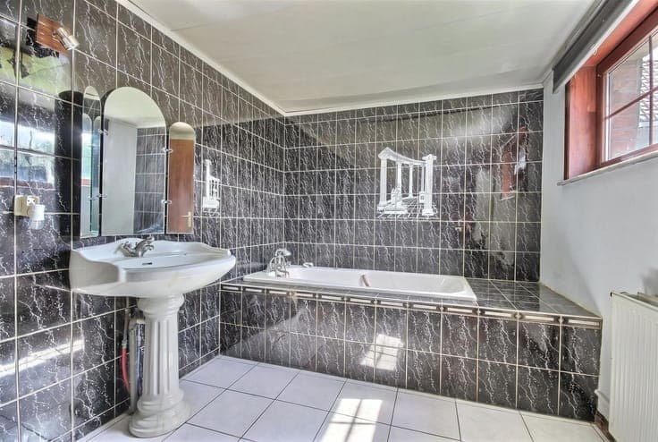 Maison au style fermette à conforter sur Estaimpuis