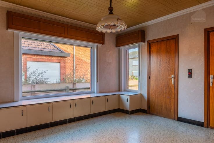 Ruime gezinswoning met 3 slaapkamers op een perceel van 6...