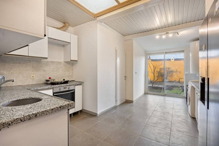 Spacious home with city garden near the center of Mechelen