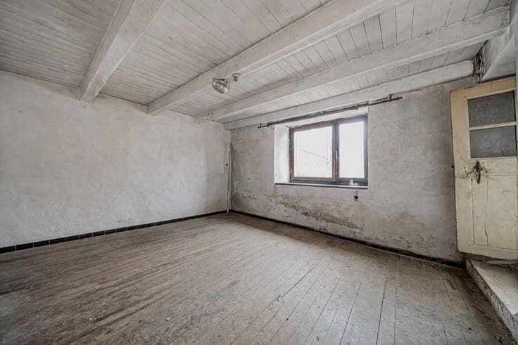 Farmhouse to Renovate with Large Outbuildings – Bertrix