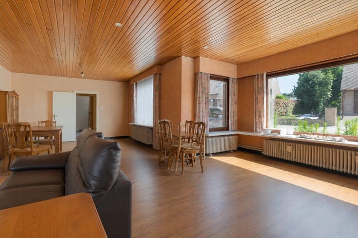 Karaktervolle woning met voormalige schuur en adembenemen...