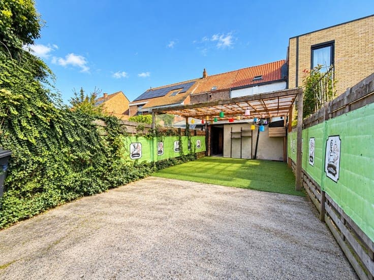 Te koop, compact en comfortabel huis met 2 slaapkamers en...