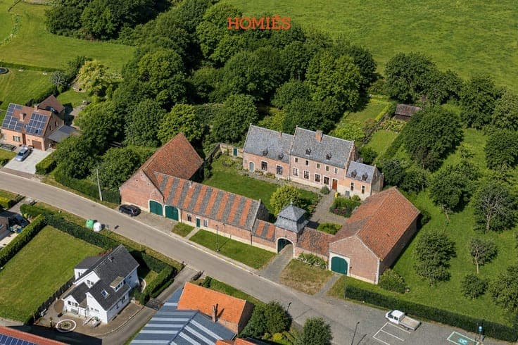 Uitzonderlijke hoeve of ontwikkeling 7 wooneenheden