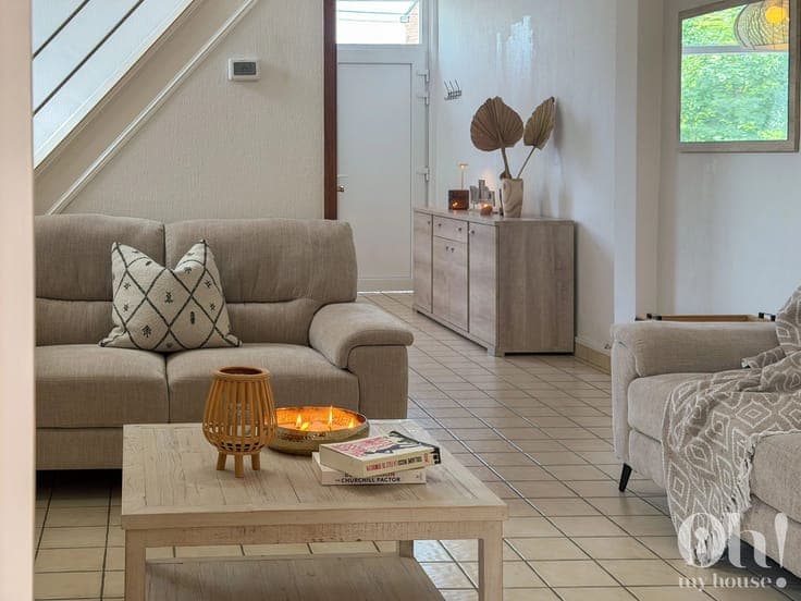 Sale - House Aiseau-Presles - 210,000 €