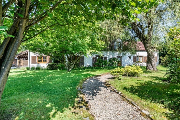 Sale - Villa Masnuy-Saint-Jean - 540,000 €
