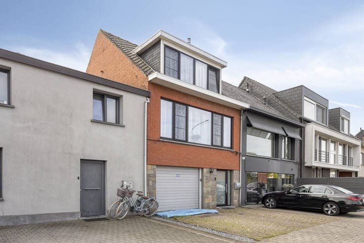 First floor with nice garden for sale in Gooreind!