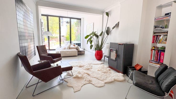 Townhouse with park view and investment opportunity