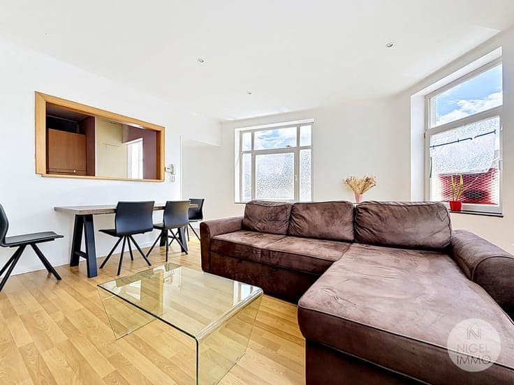 Immeuble loué de 3 unités, 18.900€/an, PEB C-D.