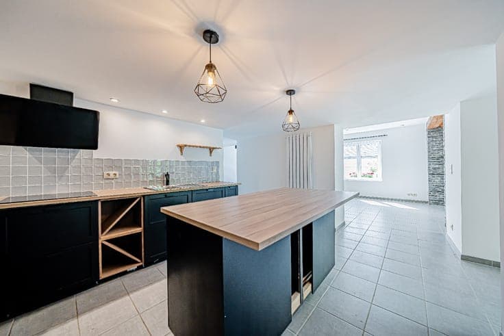 Fully Renovated Detached Home with Large Convertible Barn