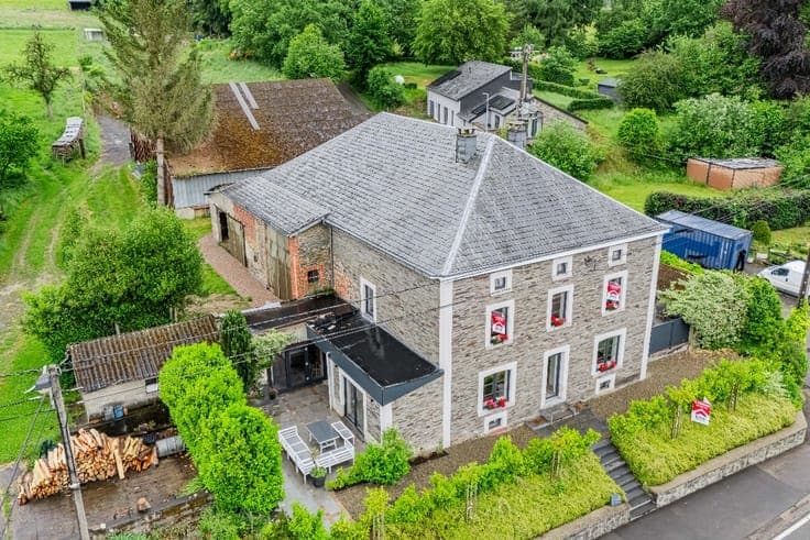 Fully Renovated Detached Home with Large Convertible Barn