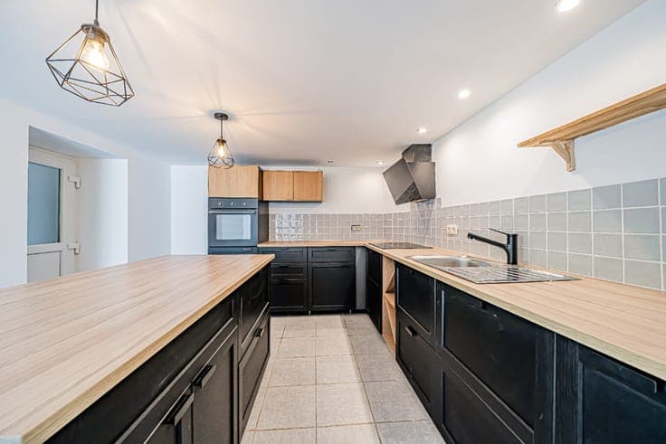 Fully Renovated Detached Home with Large Convertible Barn