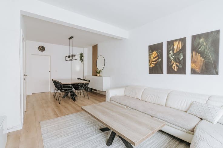 Ruime woning met 3 slpk, 2 parkeerplaatsen en buitenruimte