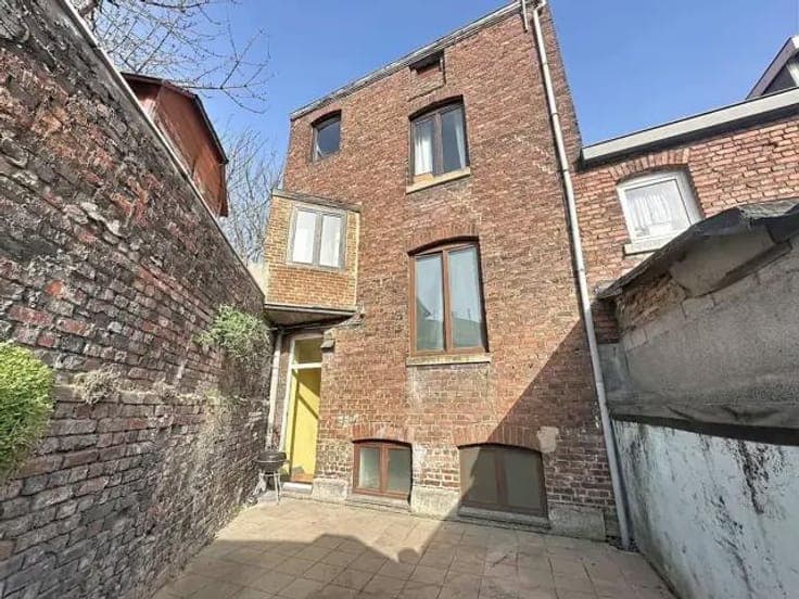 3-unit building with urban planning regulations in Liege