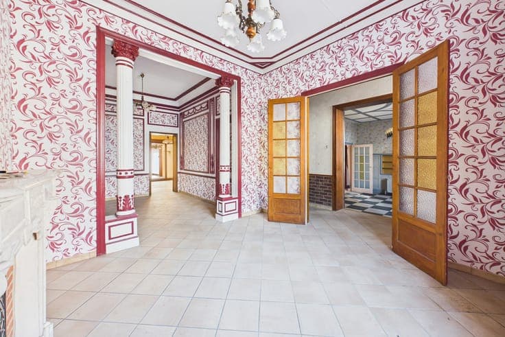 Beautiful 4-bedroom house, 3-car garage and workshop
