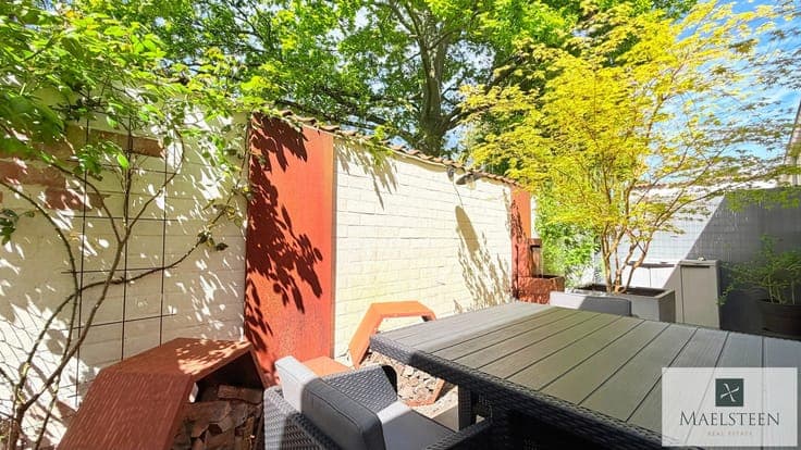 Spacious house with parking in the centre of Bruges