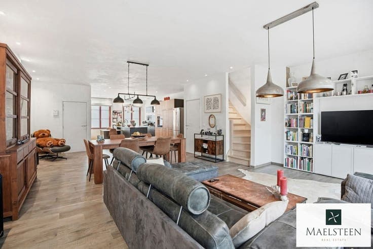 Spacious house with parking in the centre of Bruges