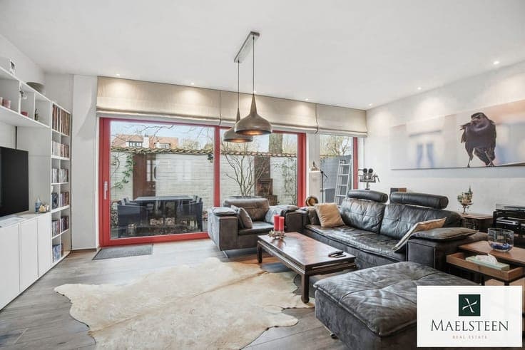 Spacious house with parking in the centre of Bruges