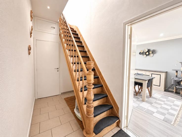 Spacious 4-bedroom house with studio