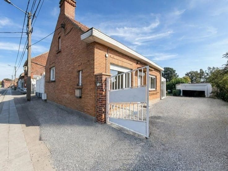 Beautiful house is waiting for you!