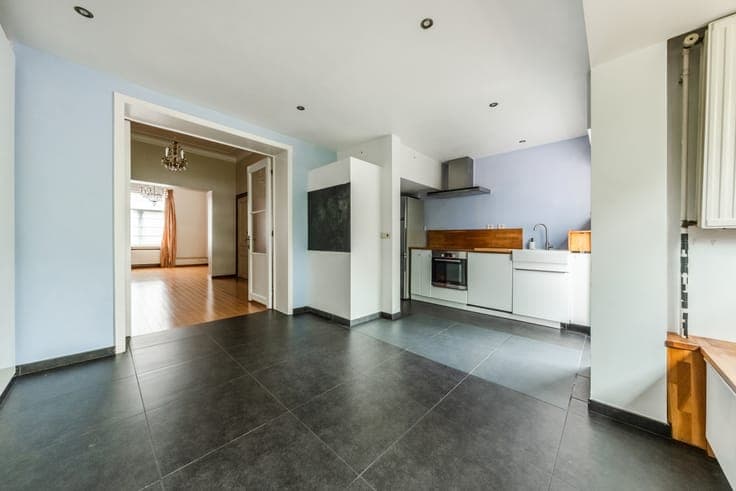 Superb mansion with independent flat or professional space