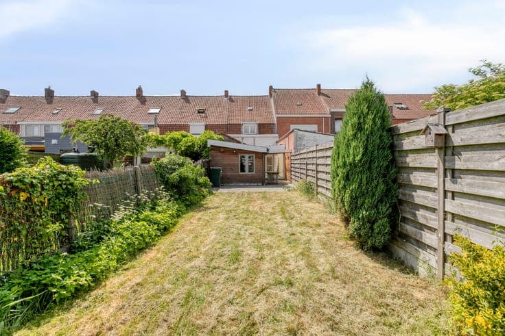 Family home with garden and lots of potential for sale in Aa