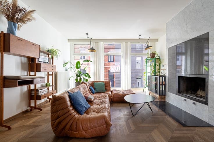 Bright townhouse with city garden near Ghent-Sint-Pieters