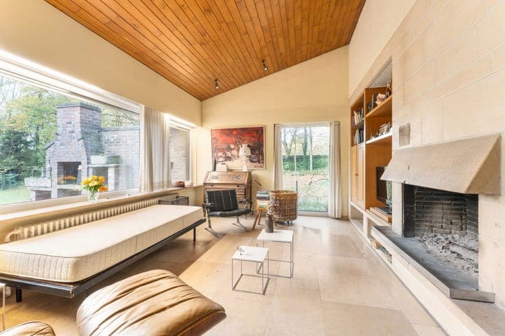 House for renovation on exceptional plot