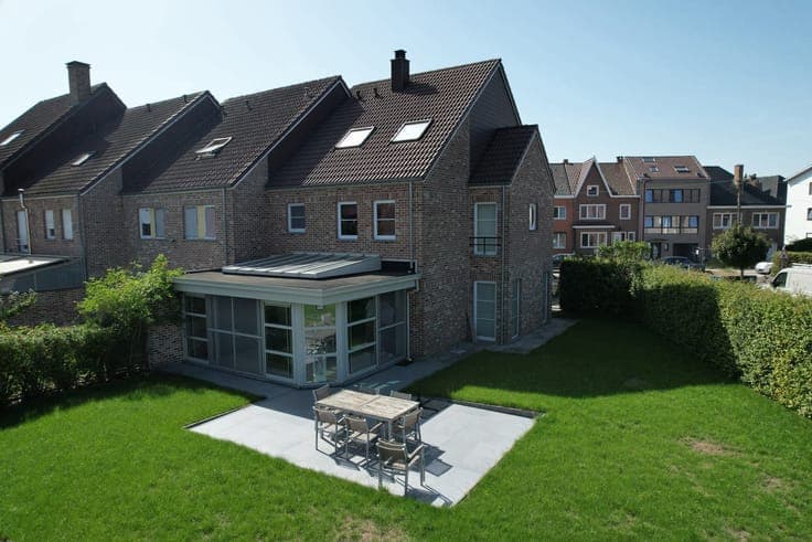 ENGHIEN - 6-bedroom house with garden +/- 225 m²