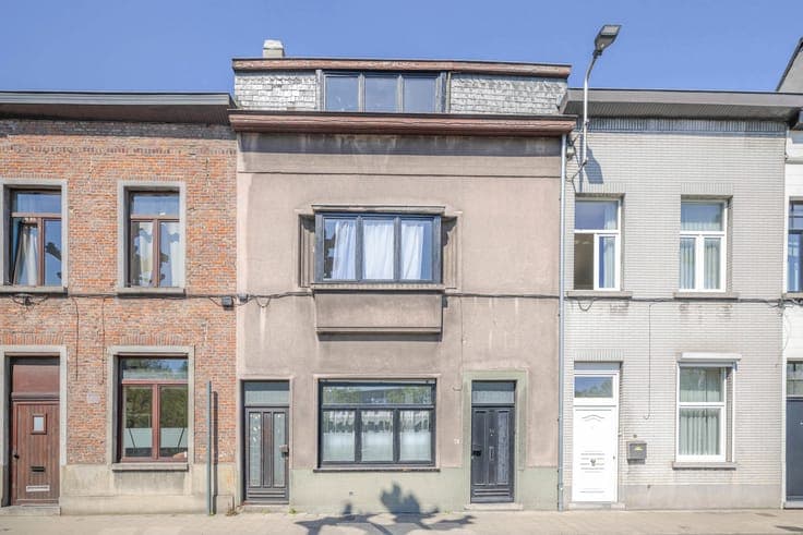 A 4-bedroom property on the banks of the Leie in Ghent