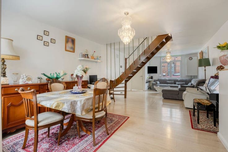 Cosy, move-in-ready home in a central location