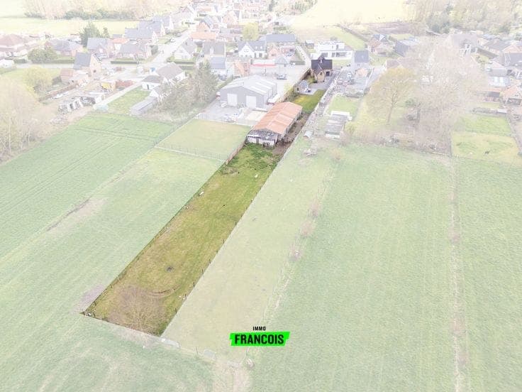 Rural property with house, outbuilding and spacious barn fo…