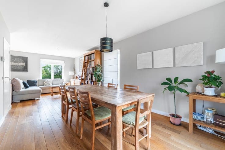 Joli-Bois : magnifique maison en parfait état avec piscine