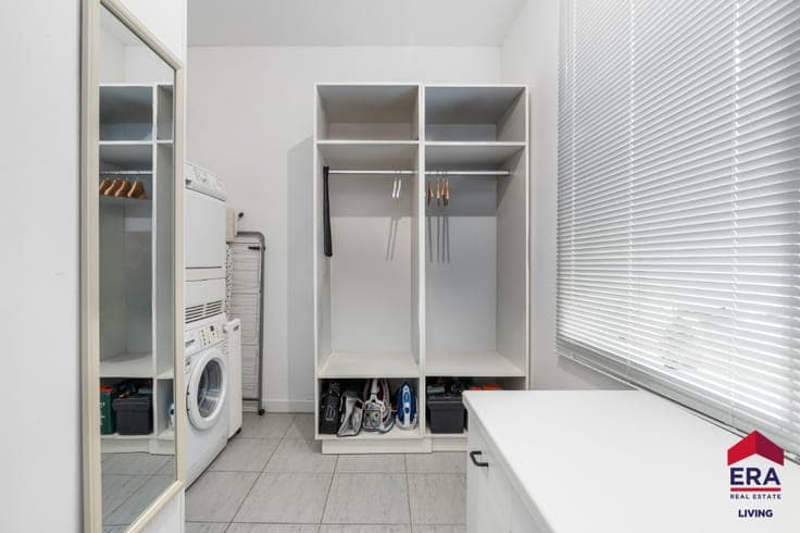 Energy-Efficient Home with 3 Bedrooms and Garden