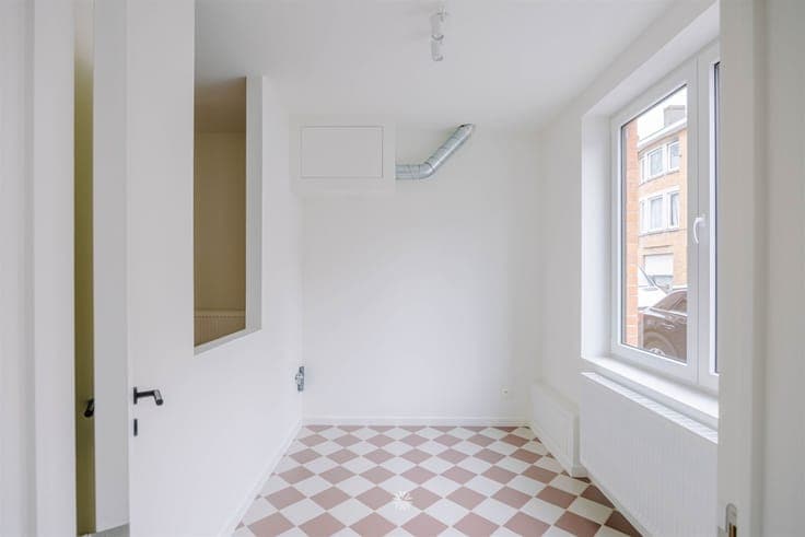 Stijlvol gerenoveerde woning met zonnige stadstuin