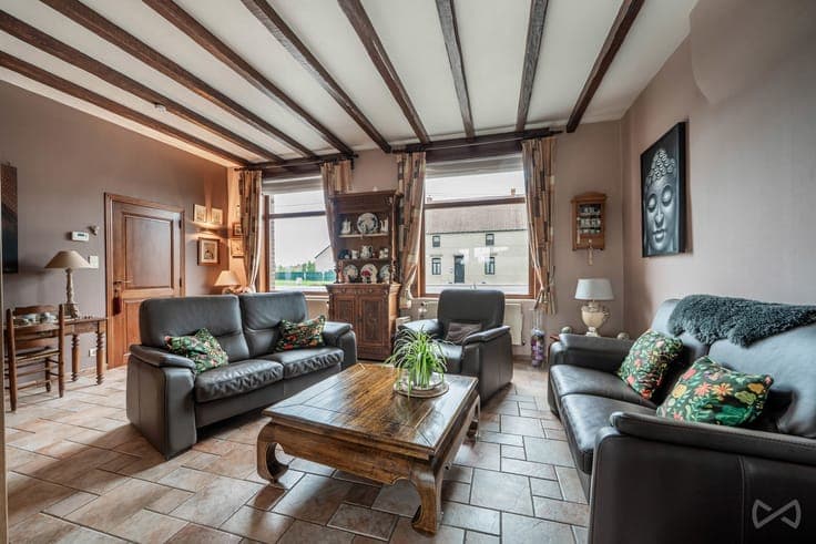 3/4 bedroom house, garden, garage and building plot