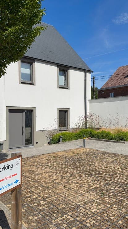 Recent 3-Bedroom House with Convertible Attic