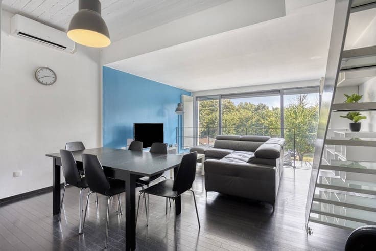 4 bedroom house with large garden for sale in Niel