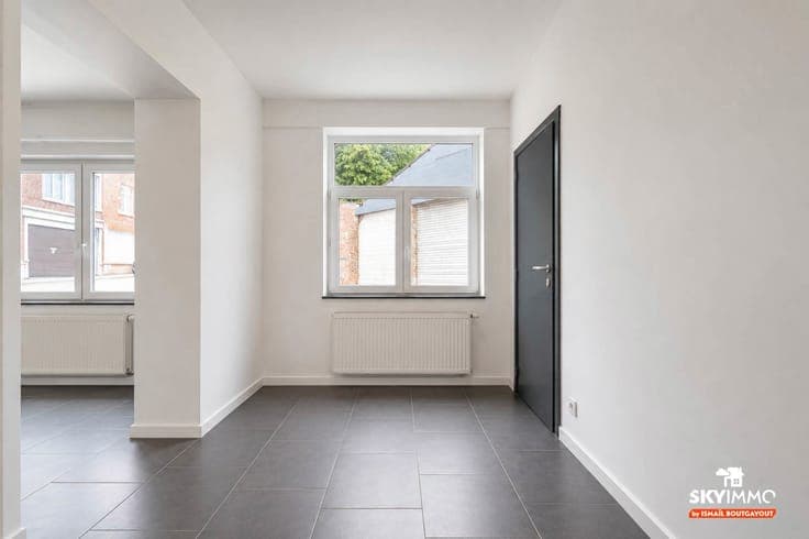 MAISON 2CH - 2 SDB - 2 CUISINES - PEB C - SERAING