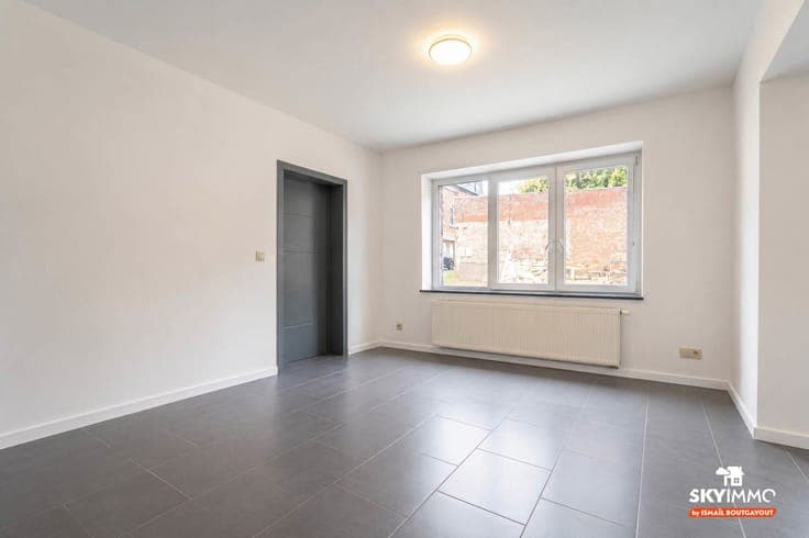 MAISON 2CH - 2 SDB - 2 CUISINES - PEB C - SERAING