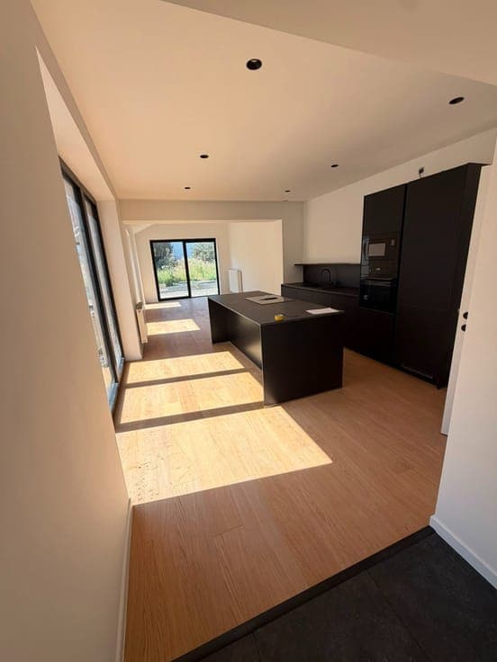 Prachtige burgerwoning met 4 slaapkamers en 2 badkamers i...