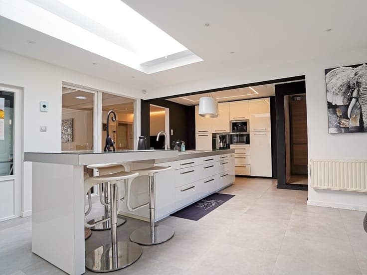 Ruime gezinswoning met zonnige tuin, garage en 3 slaapkamers