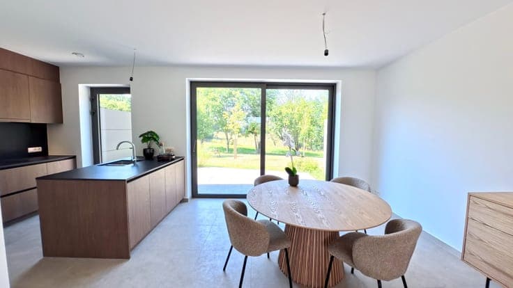 Woning met schitterend uitzicht op de velden