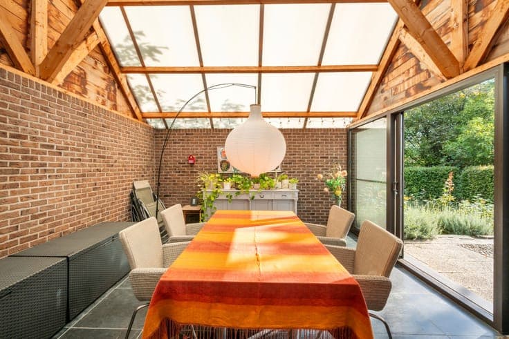Villa with 5 bedrooms, 2 bathrooms and practice space in We
