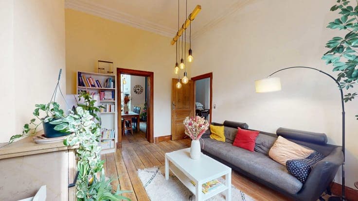 SCHAERBEEK - 6-bedroom house with garden