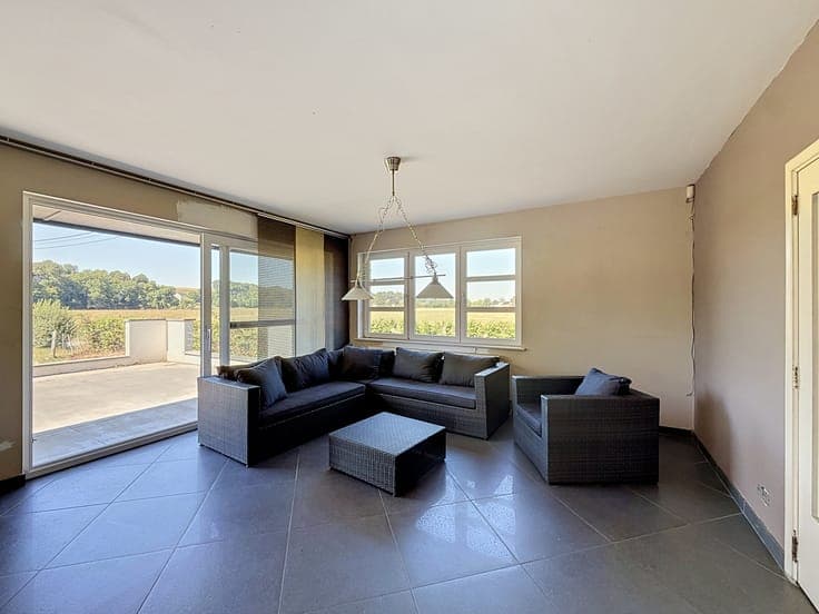 4-Bed House - A piece of countryside ready to be reimagined